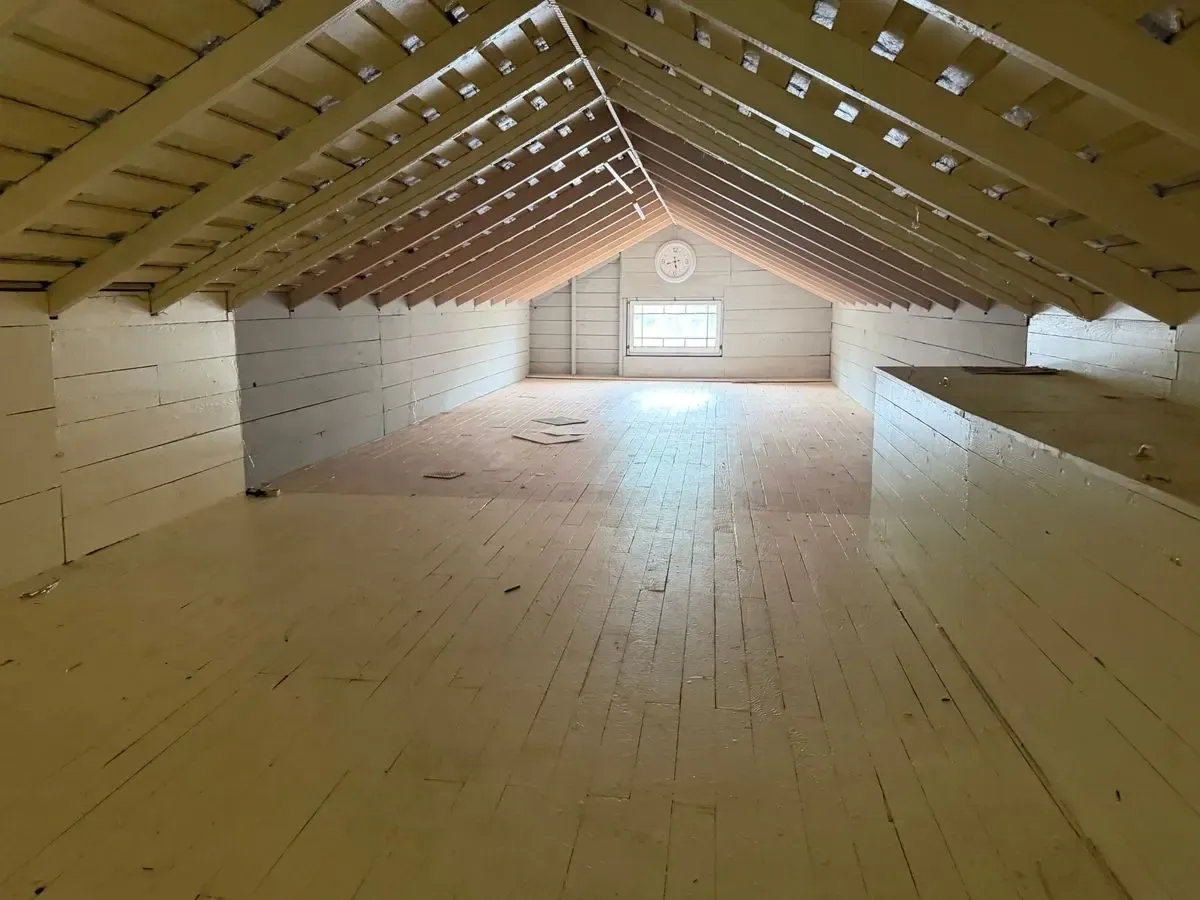 Fremont-Area Seattle Flip — $930K / $1.45M ARV, Finish to 4 Bed, Comps Included - Photo 22