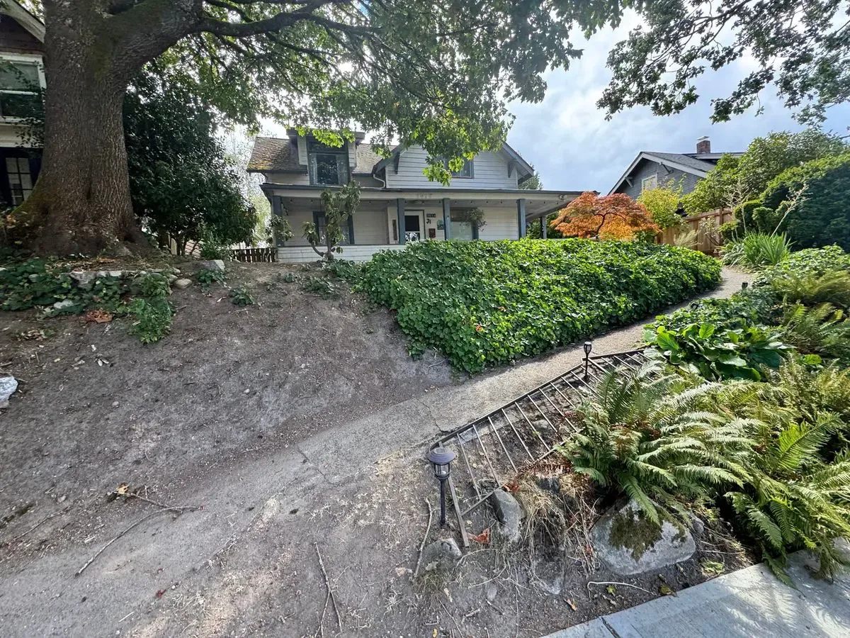 Tacoma Century Fixer 4/2 — $280K / $550K ARV - Photo 3