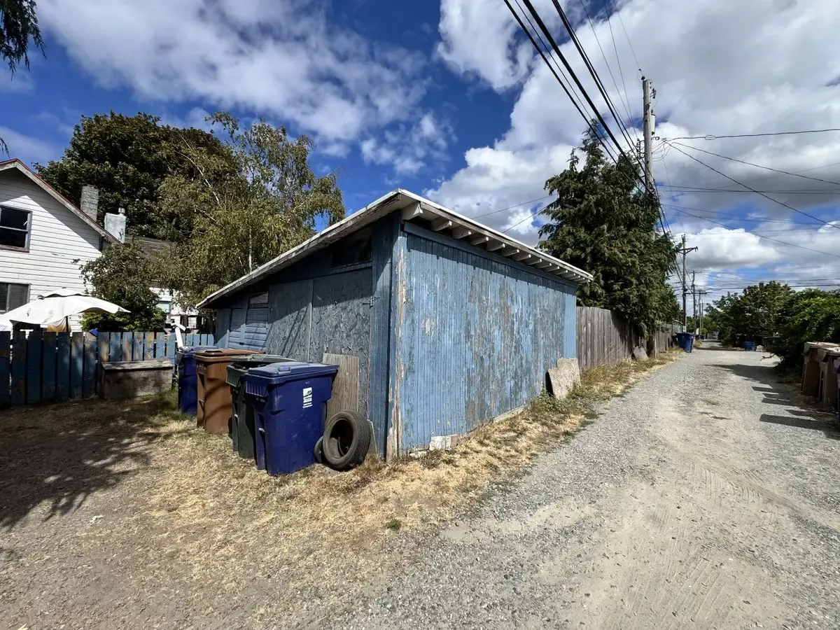 Tacoma Century Fixer 4/2 — $280K / $550K ARV - Photo 10