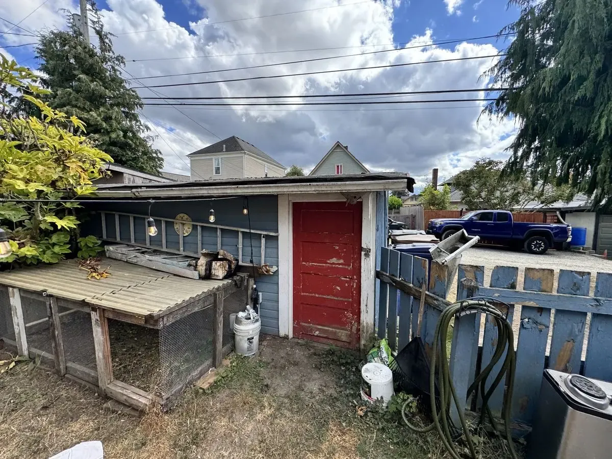 Tacoma Century Fixer 4/2 — $280K / $550K ARV - Photo 9
