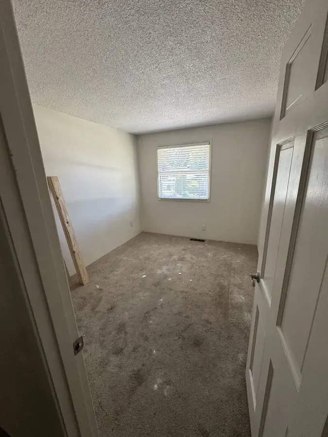 Bellevue Lake Hills — Strong Flip Opportunity - Photo 14
