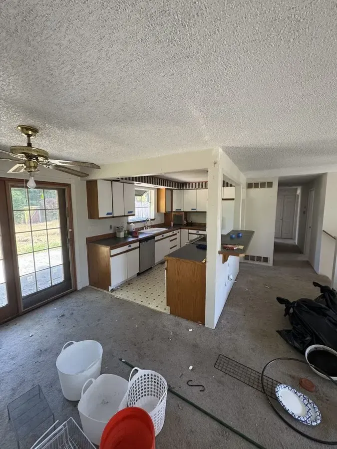 Bellevue Lake Hills — Strong Flip Opportunity - Photo 7
