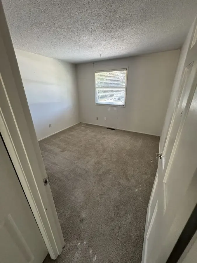 Bellevue Lake Hills — Strong Flip Opportunity - Photo 20