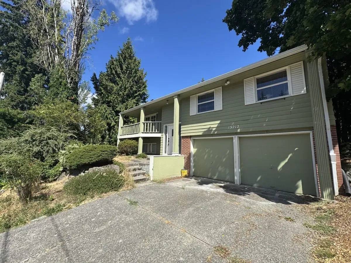 Bellevue Lake Hills — Strong Flip Opportunity - Photo 2