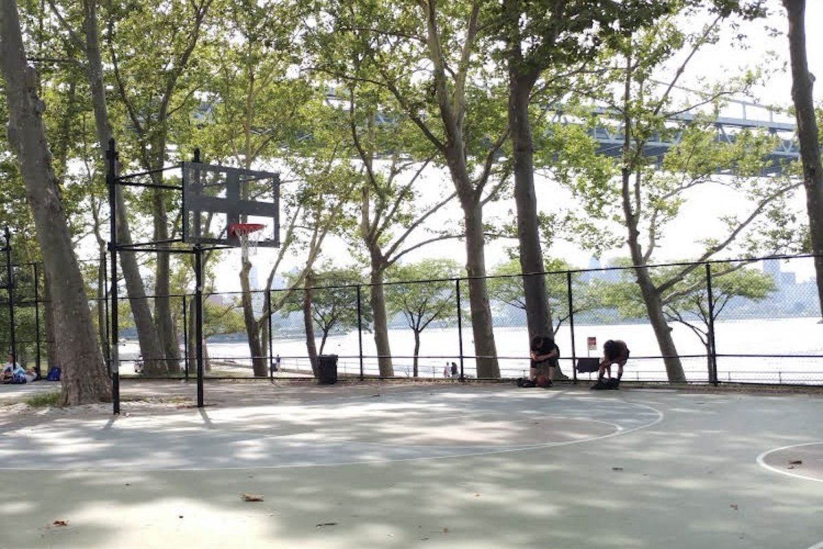Astoria Park Basketball Courts
