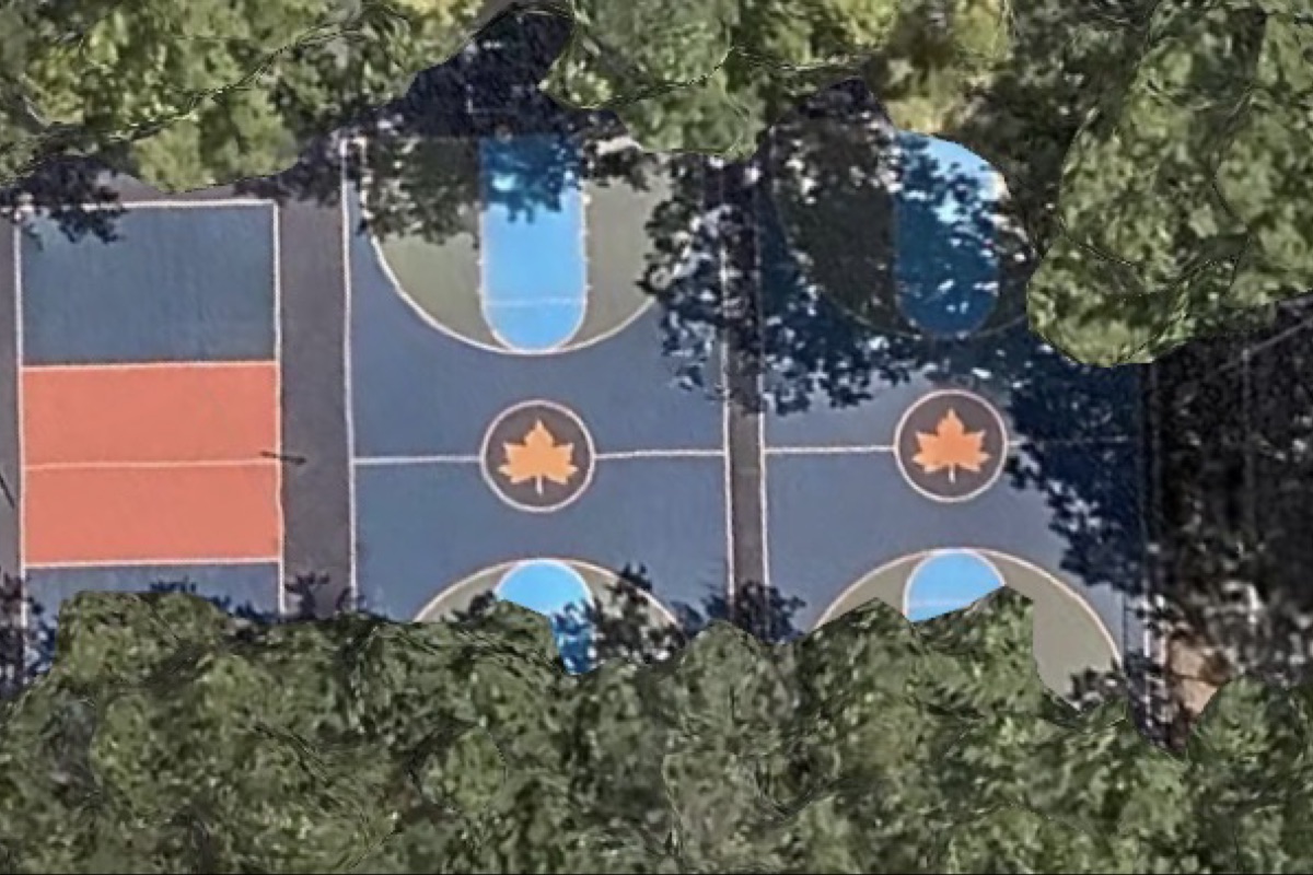 Riverside Park Court