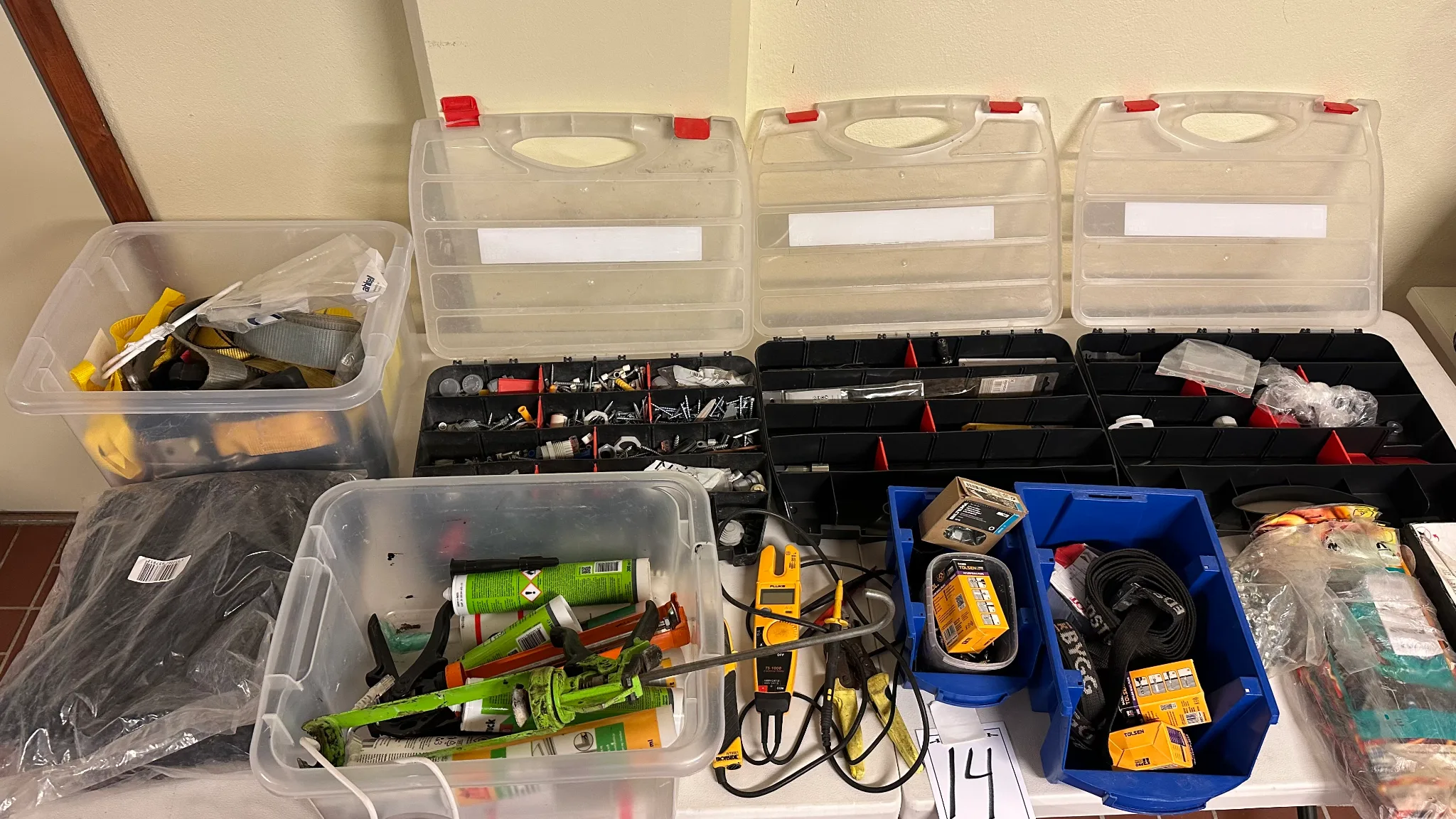 Infästningsmaterial, mätinstrument, buntband mm