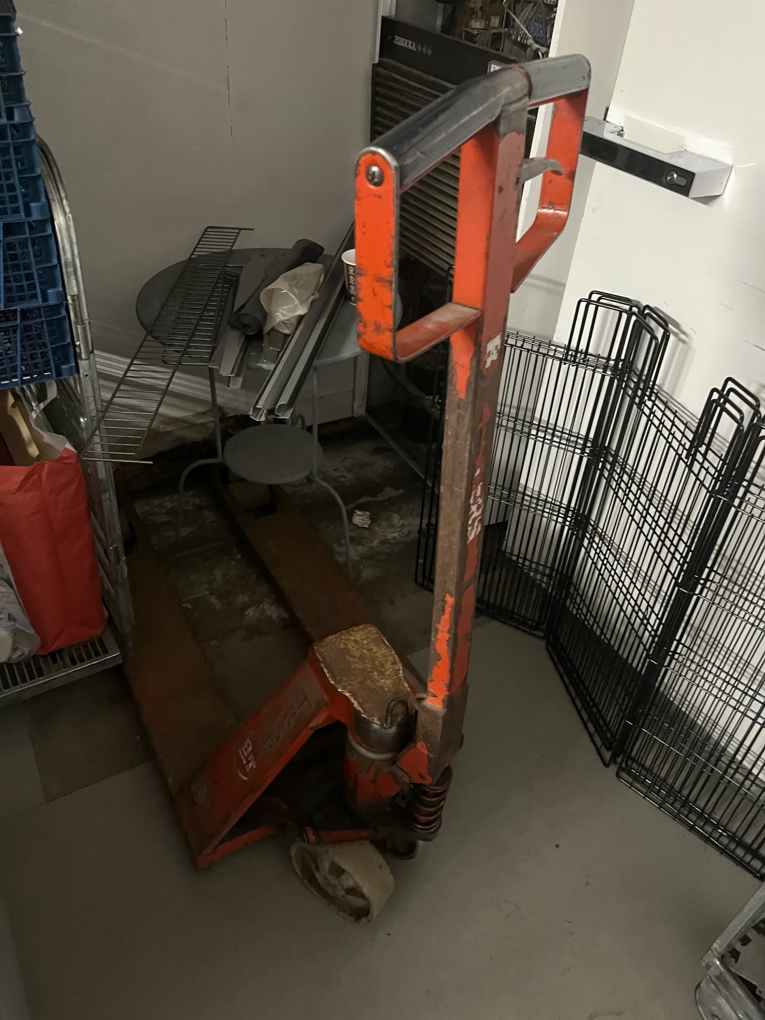 Palldragare på auktion i Boda Kyrkby hos Auctiona
