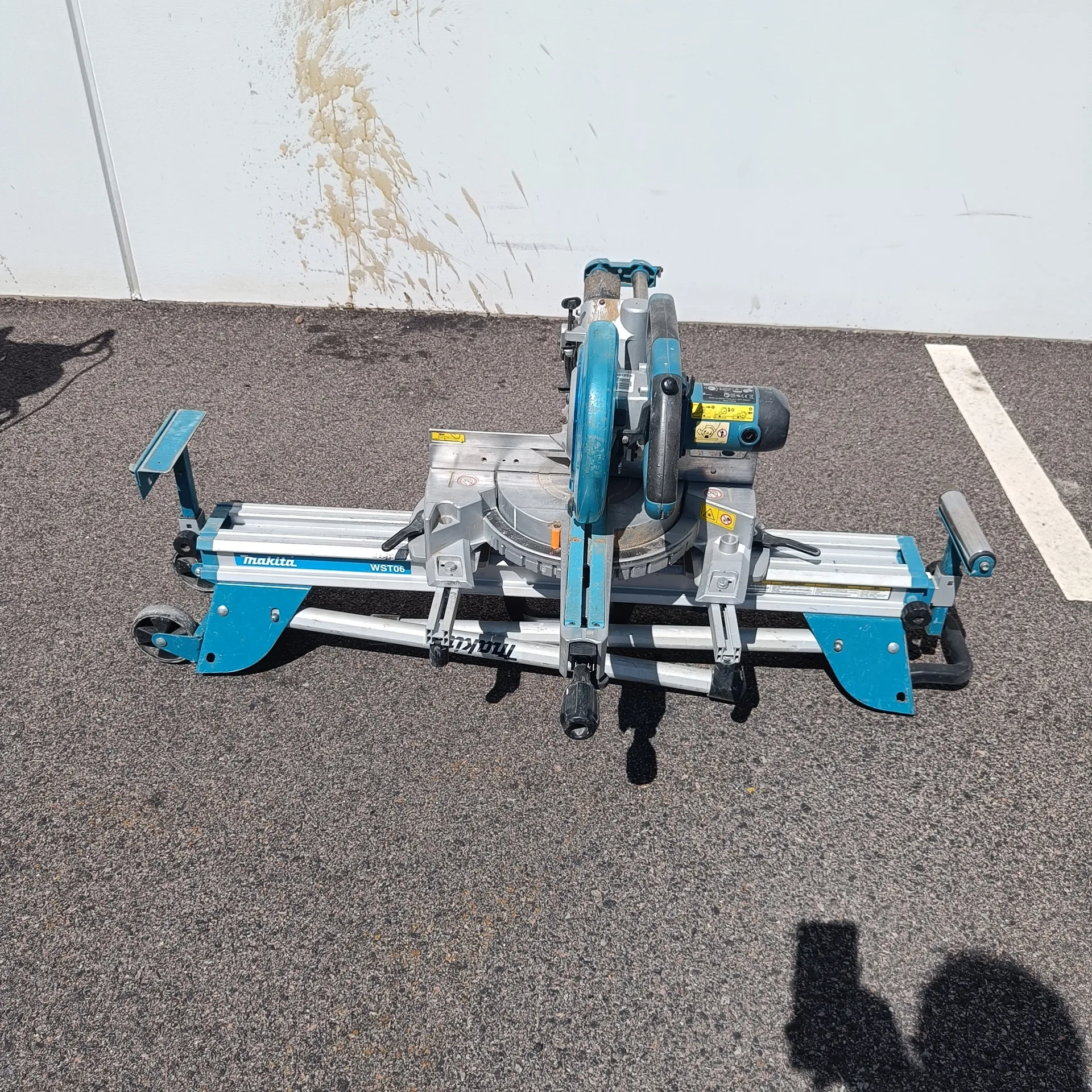 Makita kap & gersåg med stativ