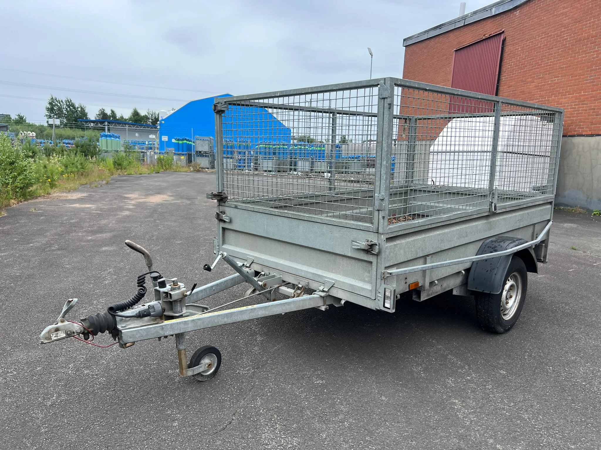 Släpkärra Thule Rt1001 med tipp, FLA954