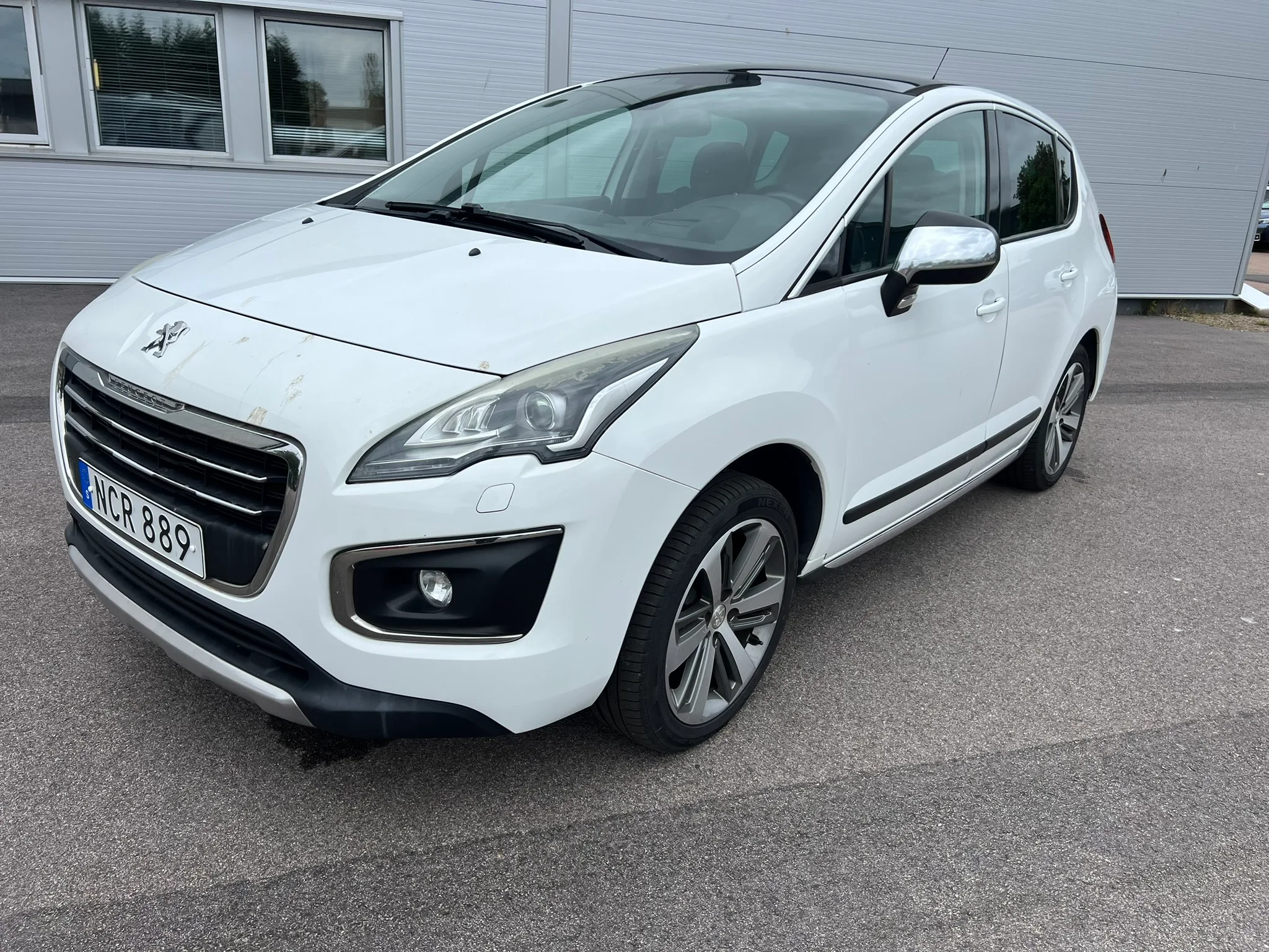 Peugeot 3008 1.6 BlueHDi EAT NCR889