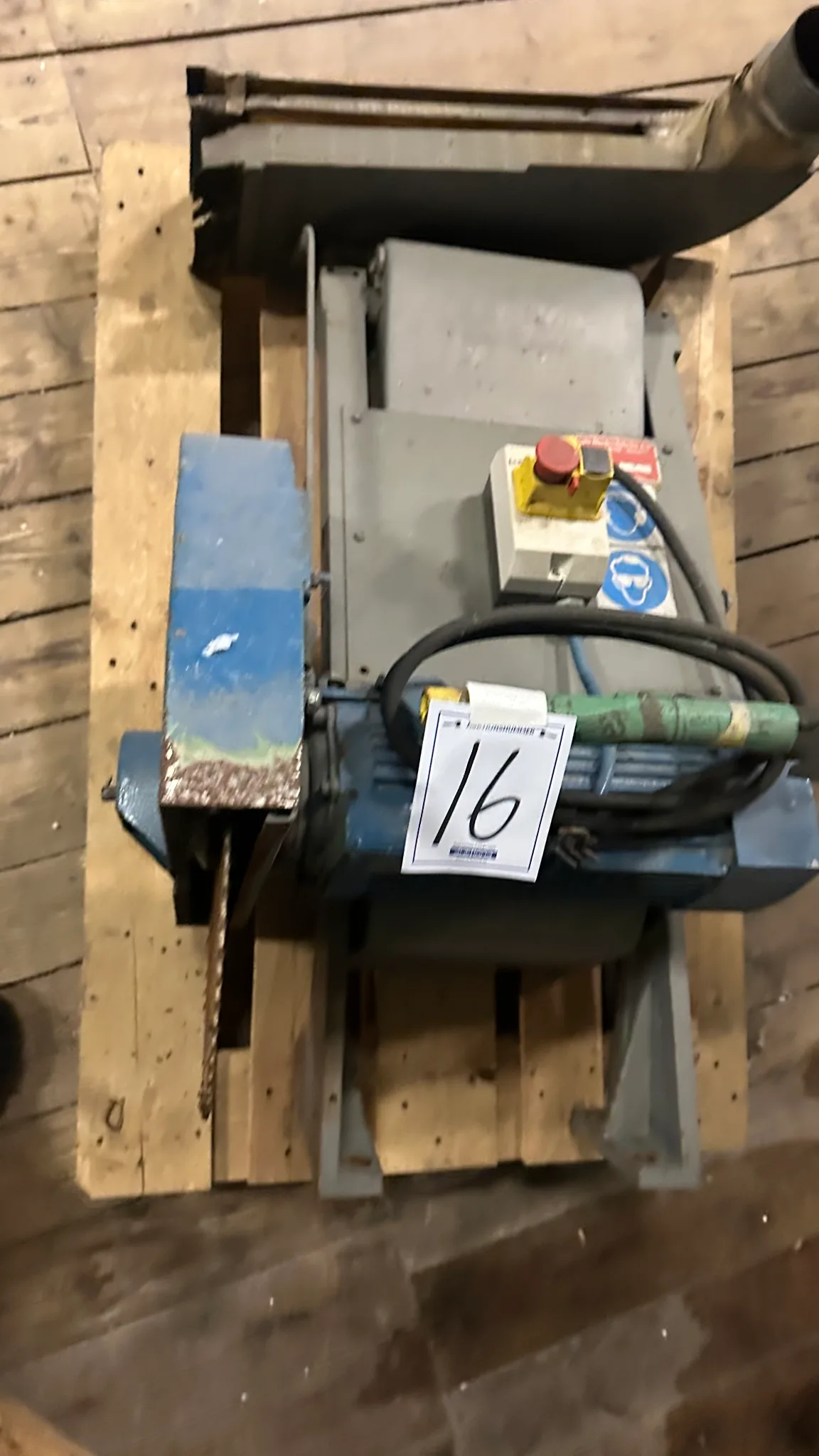 Pendelkap på auktion i Vetlanda hos Auctiona