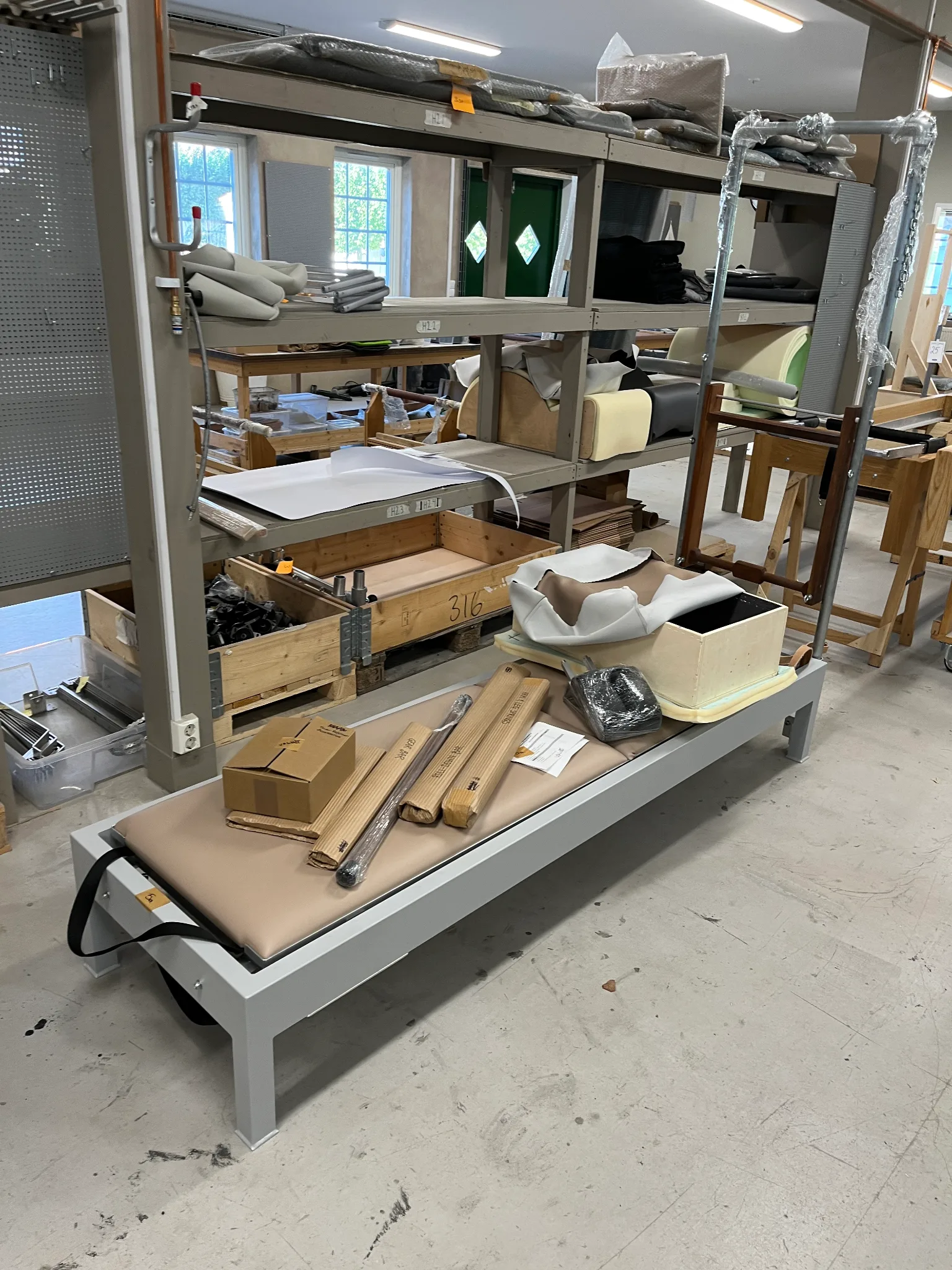 Pilatesmaskin Tower Reformer, alu på auktion i Furulund hos Auctiona