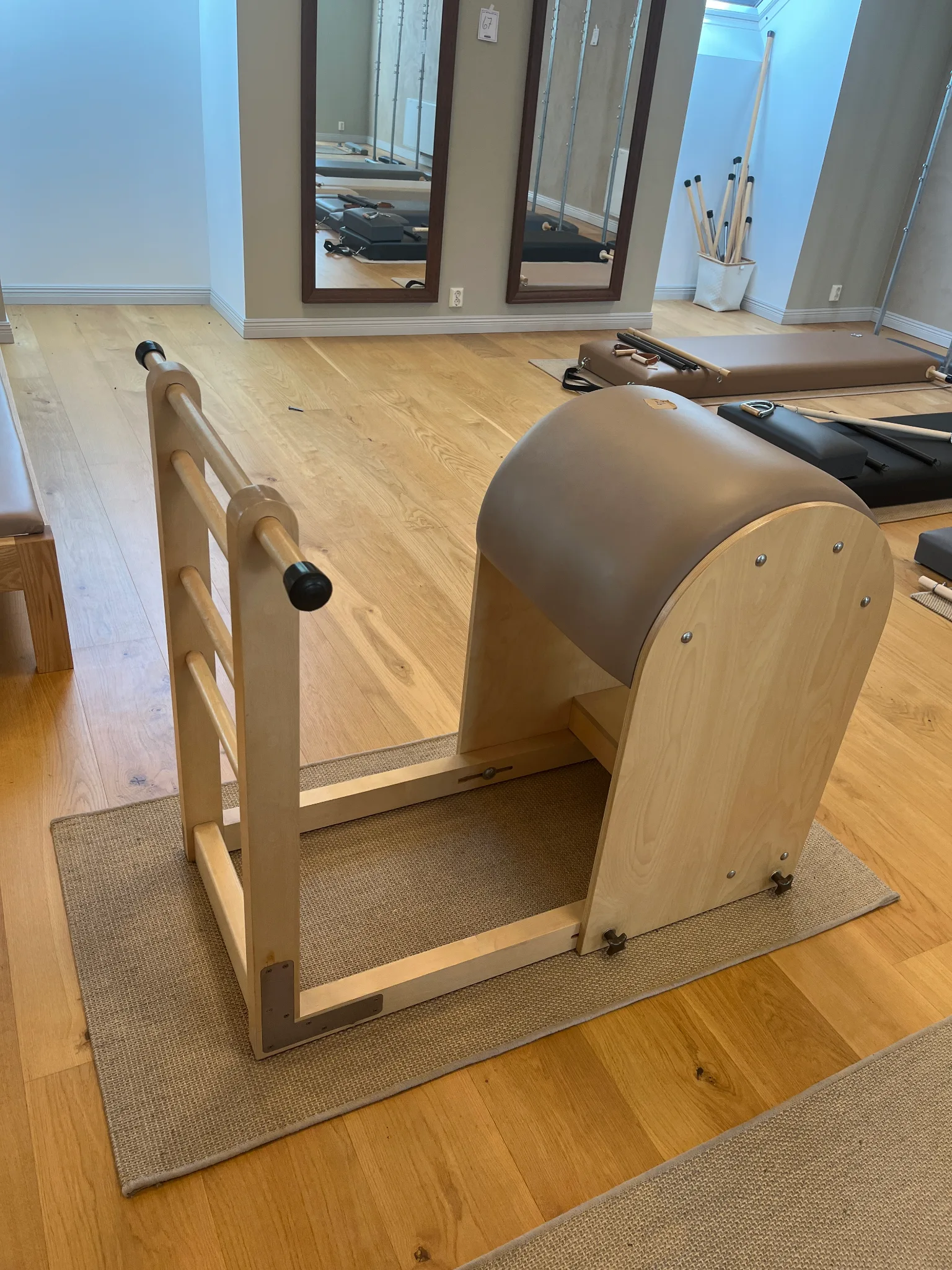 Pilatesmaskin Ladder Barrel på auktion i Furulund hos Auctiona