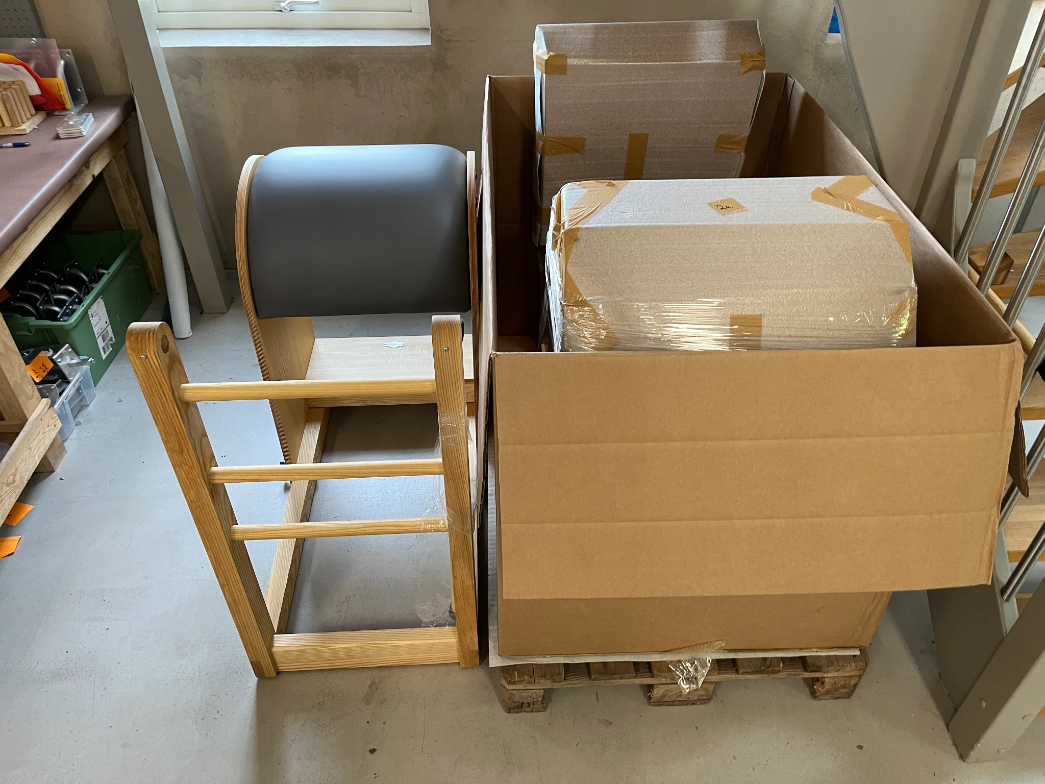 2st pilatesmaskiner Ladder Barrel, ask på auktion i Furulund hos Auctiona