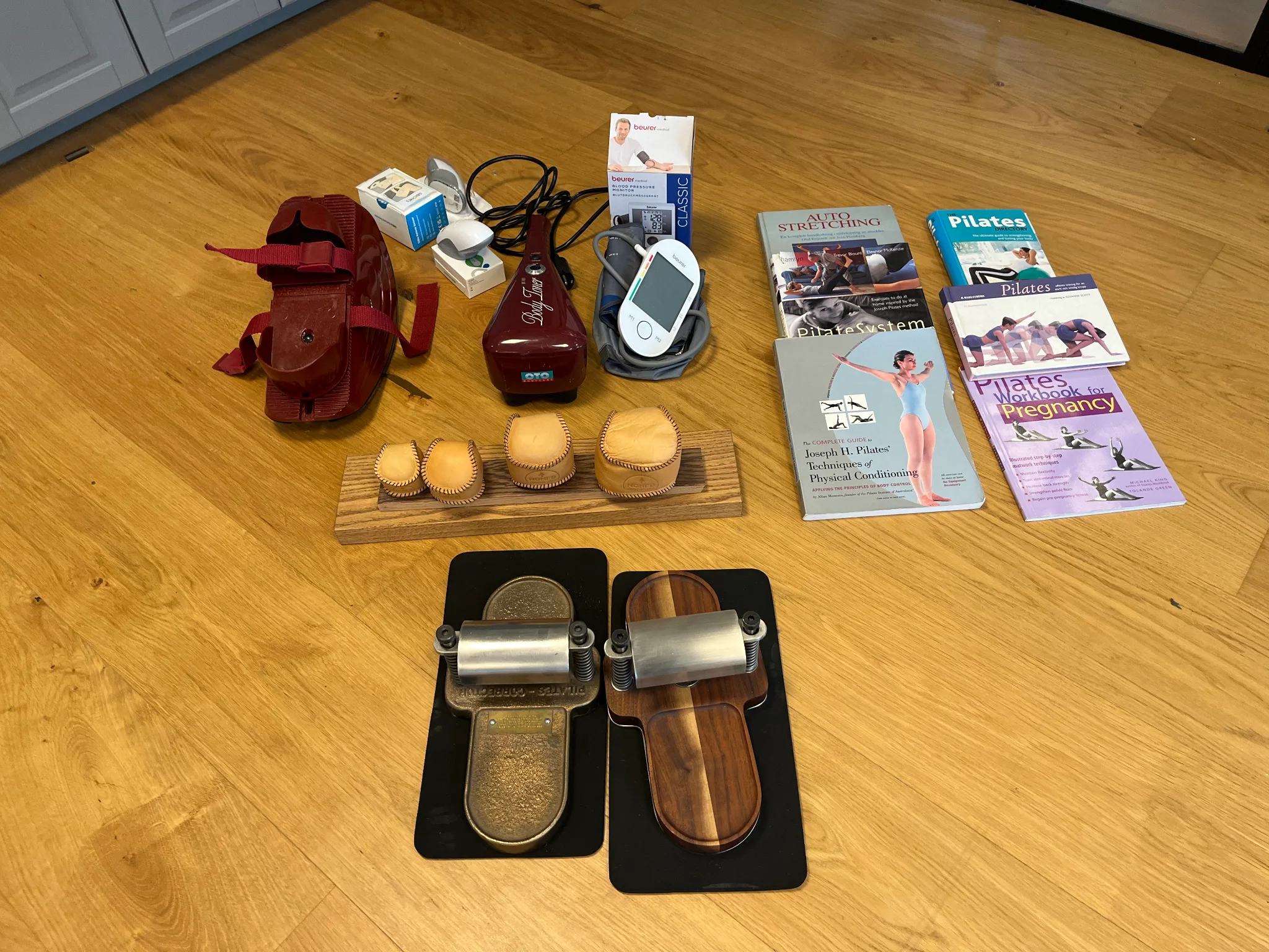 Diverse pilatestillbehör på auktion i Furulund hos Auctiona