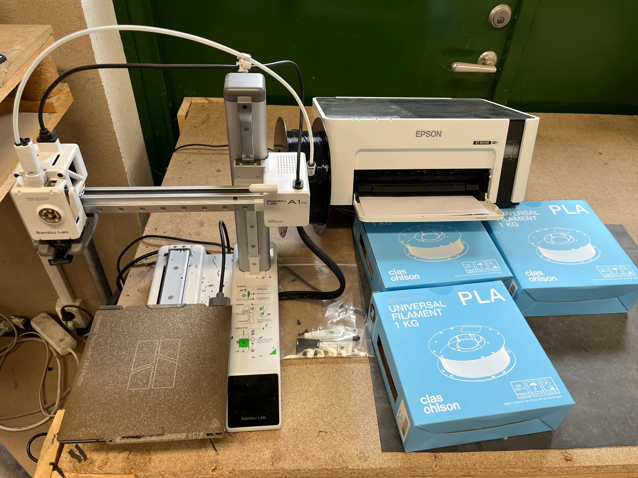 3D skrivare Bambulab A1 samt skrivare Epson mm på auktion i Furulund hos Auctiona