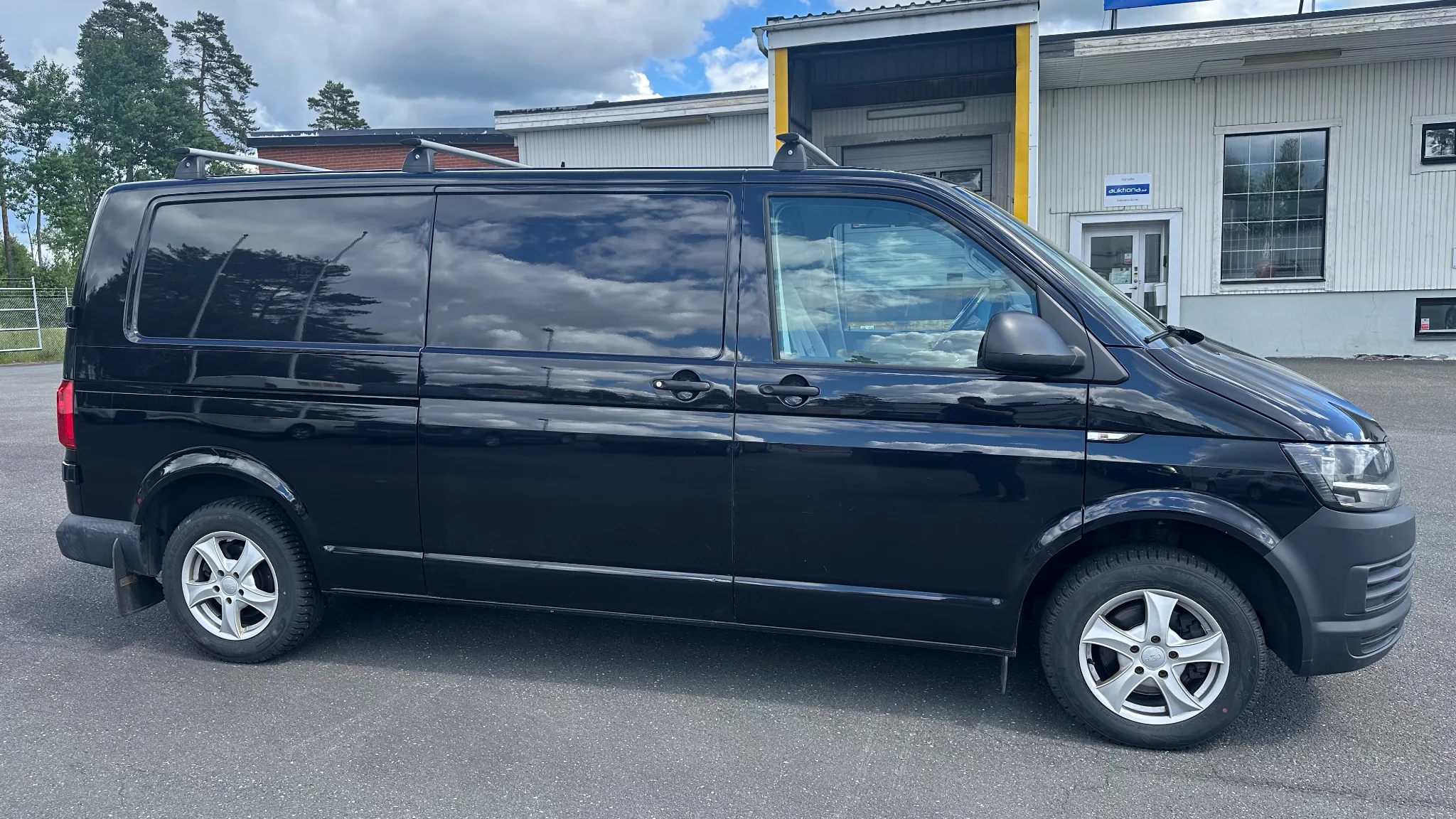 Volkswagen Transporter T30 2,0 TDi, YDZ170