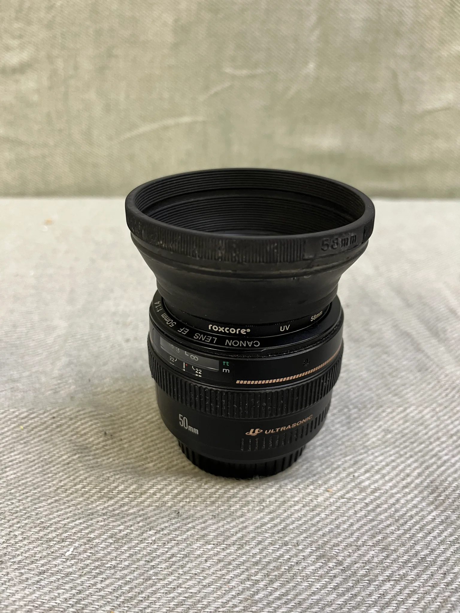 Kameraobjektiv - Canon EF 50mm på auktion i Lomma hos Auctiona