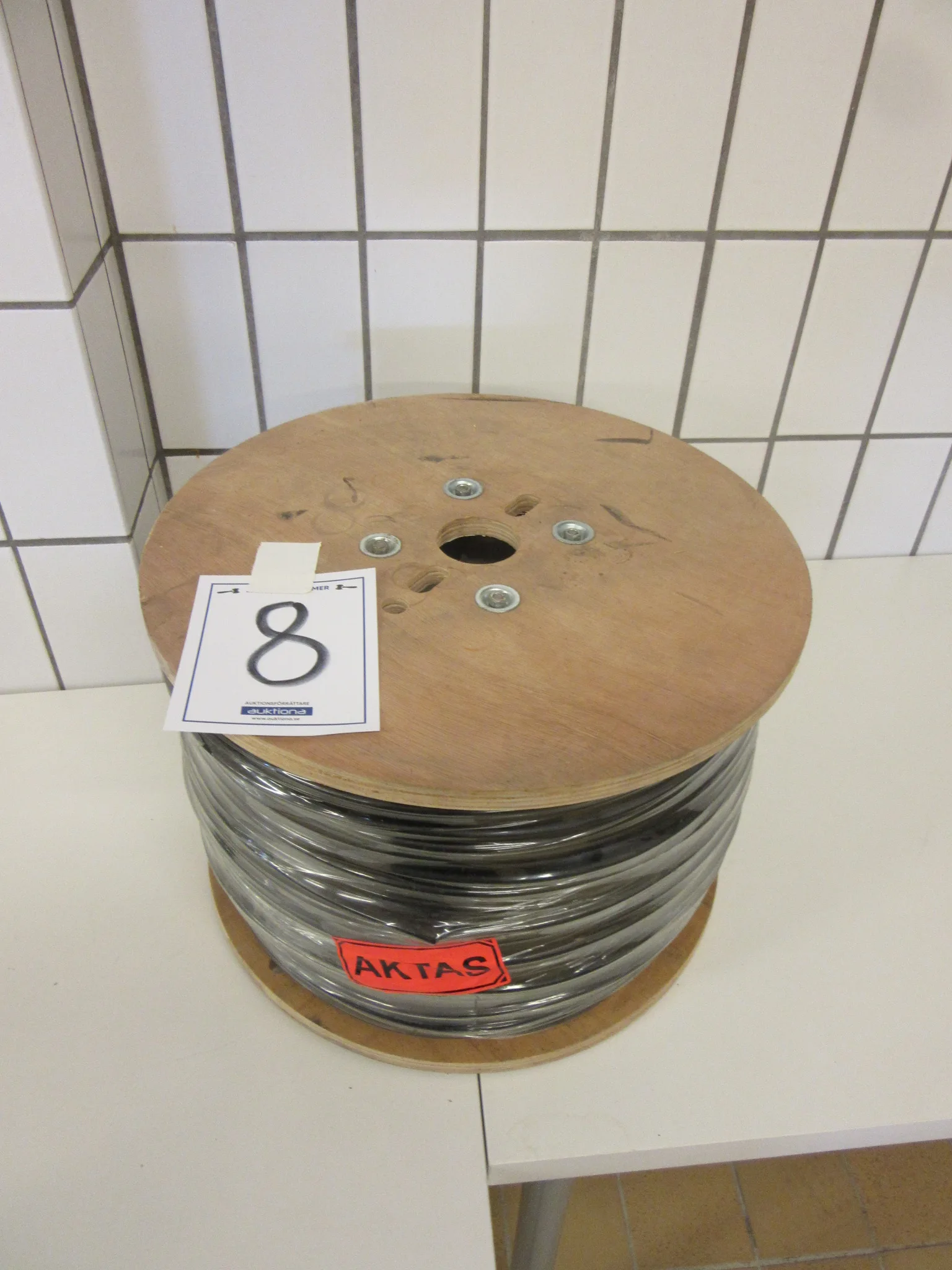 500 m kabel type H1Z2Z2-K på auktion i Nässjö hos Auctiona