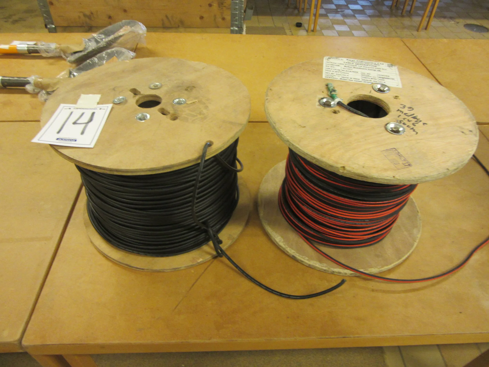 Kabel till solcellsanläggning på auktion i Nässjö hos Auctiona