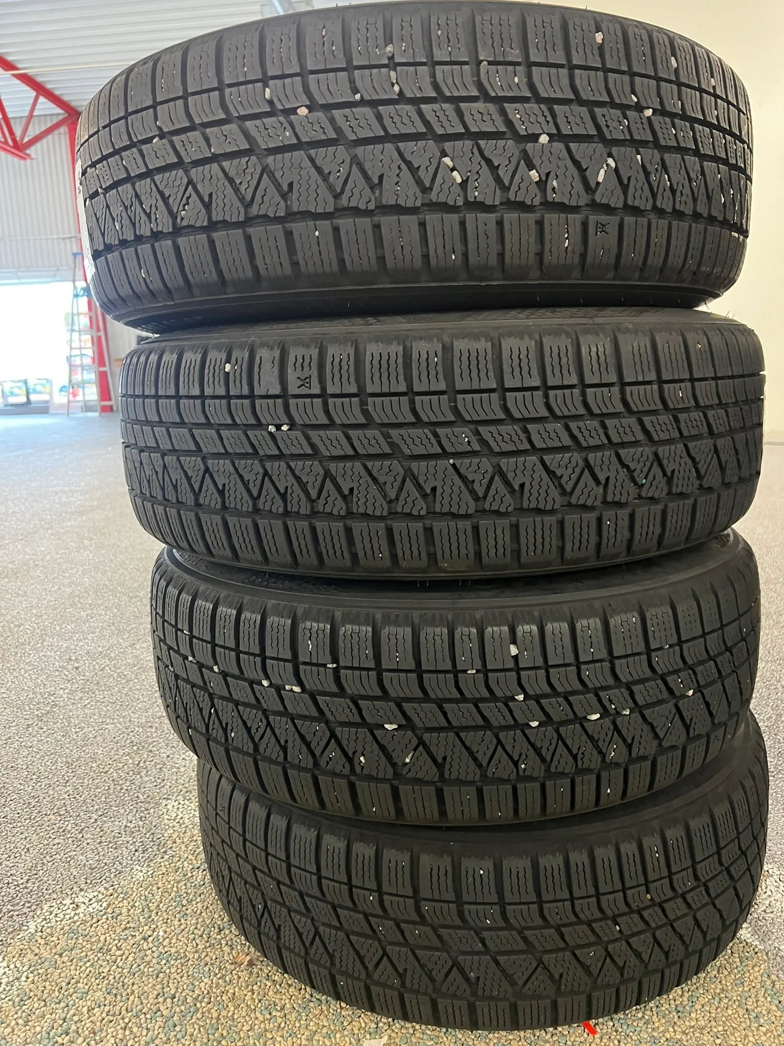 Vinterhjul 215/65 R17
