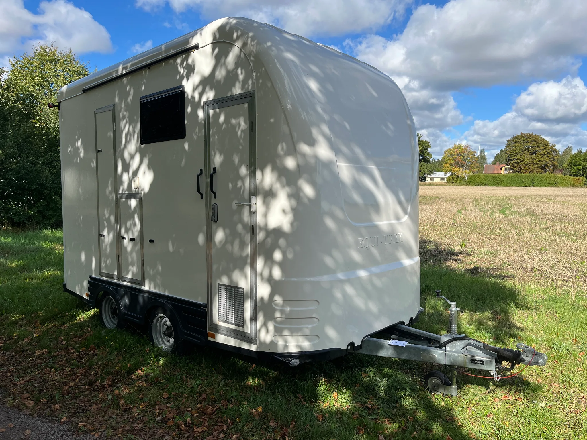 NYTT! Manskapsbod - EQUI-TREK/Cartwright (OKL53K) på auktion i Teckomatorp hos Auctiona