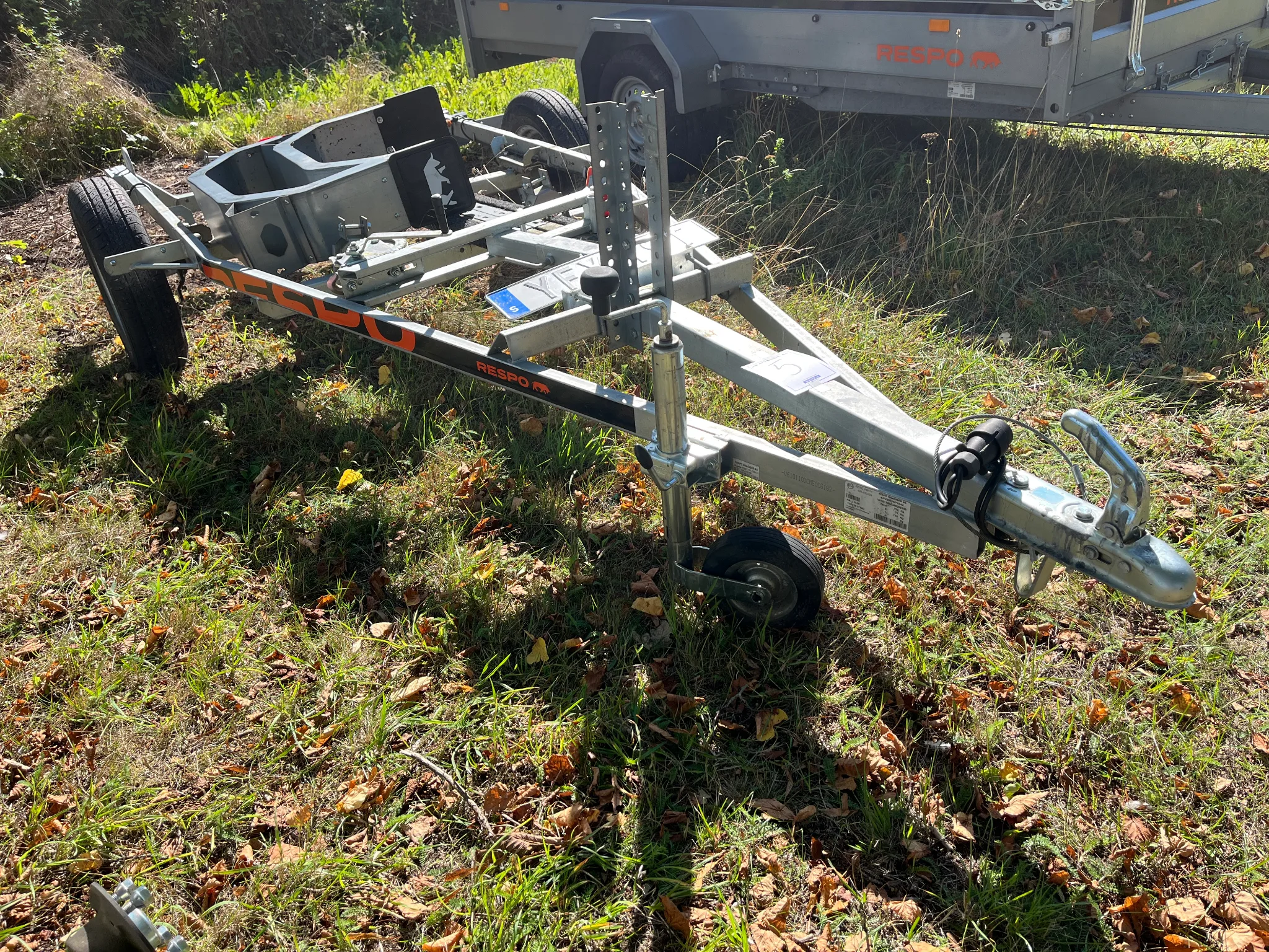 NYTT! Släpvagn för vattenskoter - Respo RT-750V-XI (YFX19T) på auktion i Teckomatorp hos Auctiona
