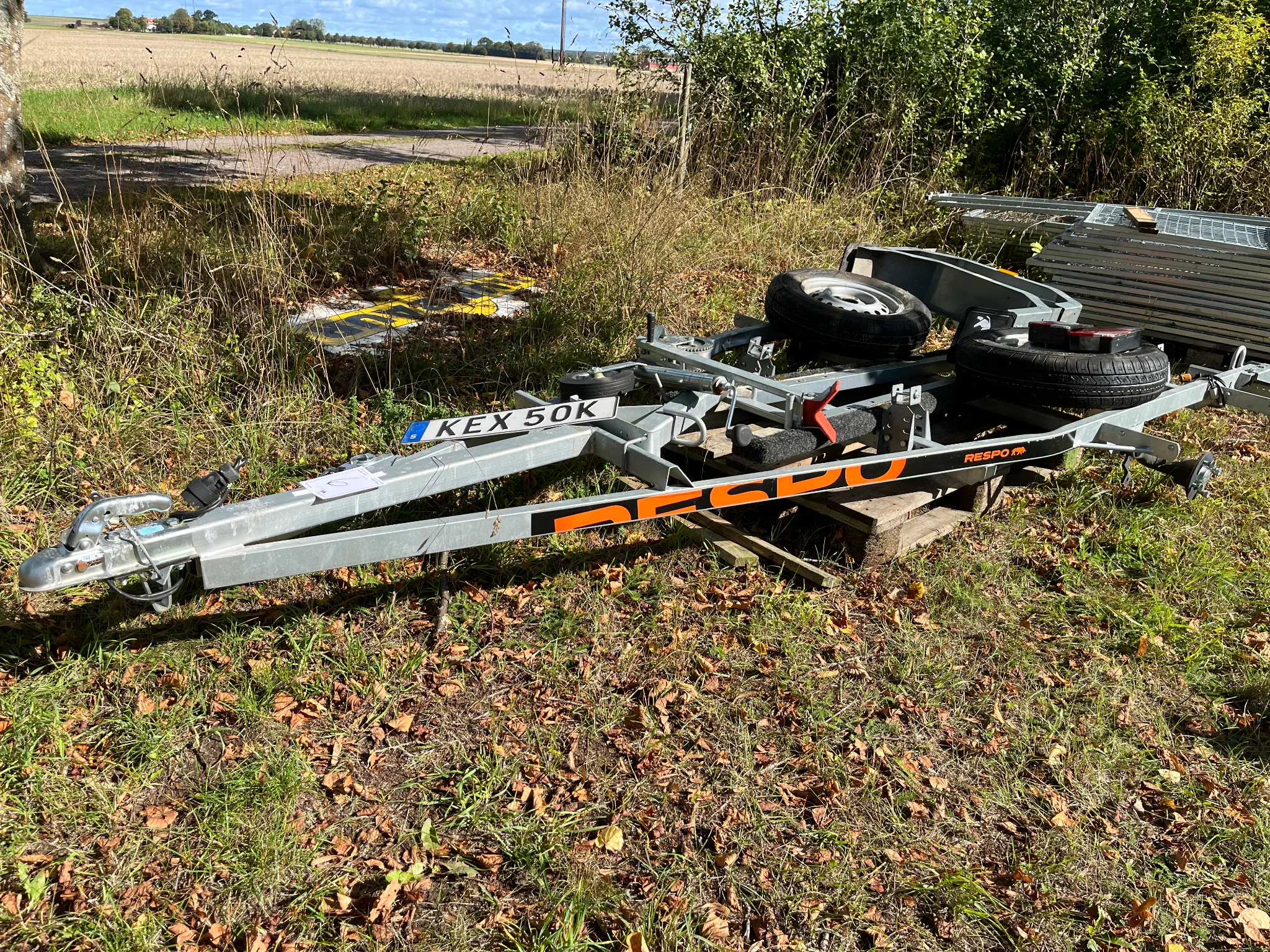 NYTT! Släpvagn för vattenskoter - Respo RT-750V-XI (KEX50K) på auktion i Teckomatorp hos Auctiona