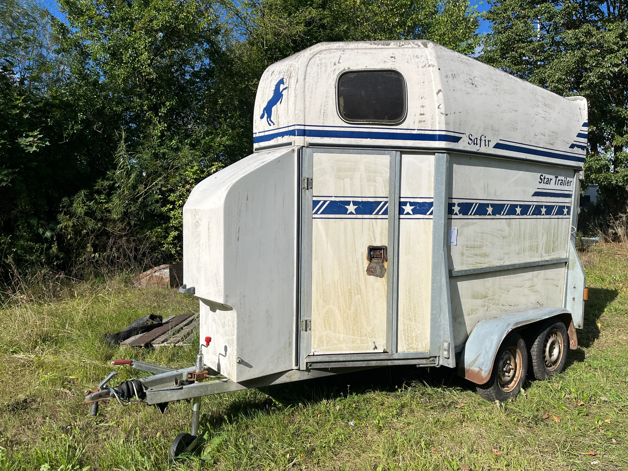 Hästsläp - Star Trailer 99' (DZJ181) på auktion i Teckomatorp hos Auctiona