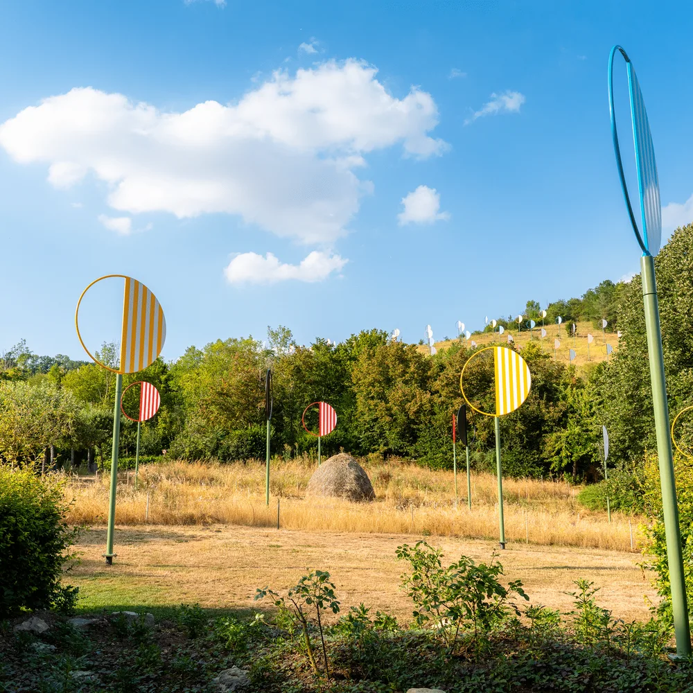 Invitation à Daniel Buren, "Plantations": travaux in situ, 2026 / Collections