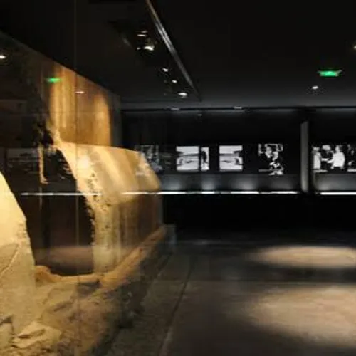 La salle des 14 camps