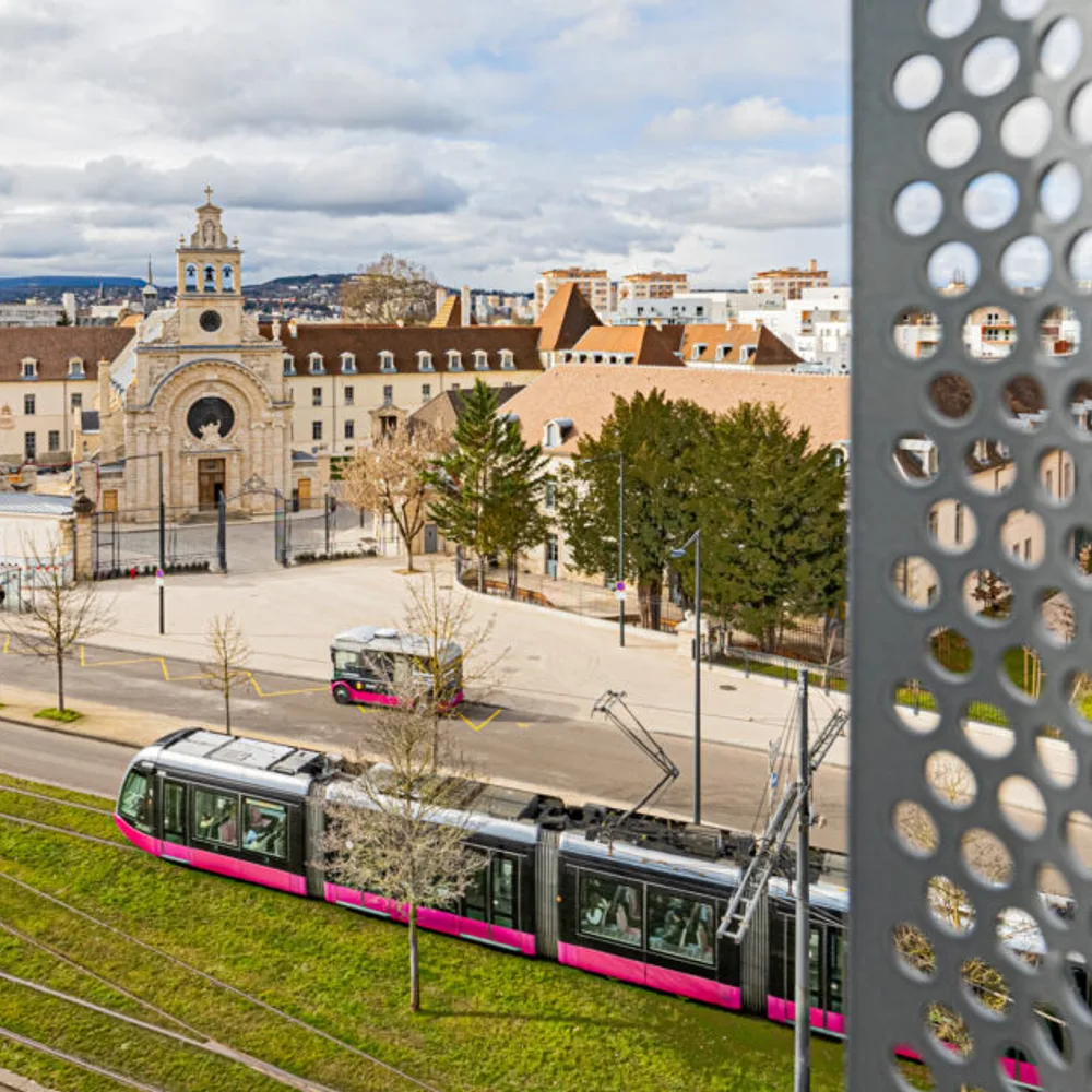 Cité internationale de la gastronomie et du vin