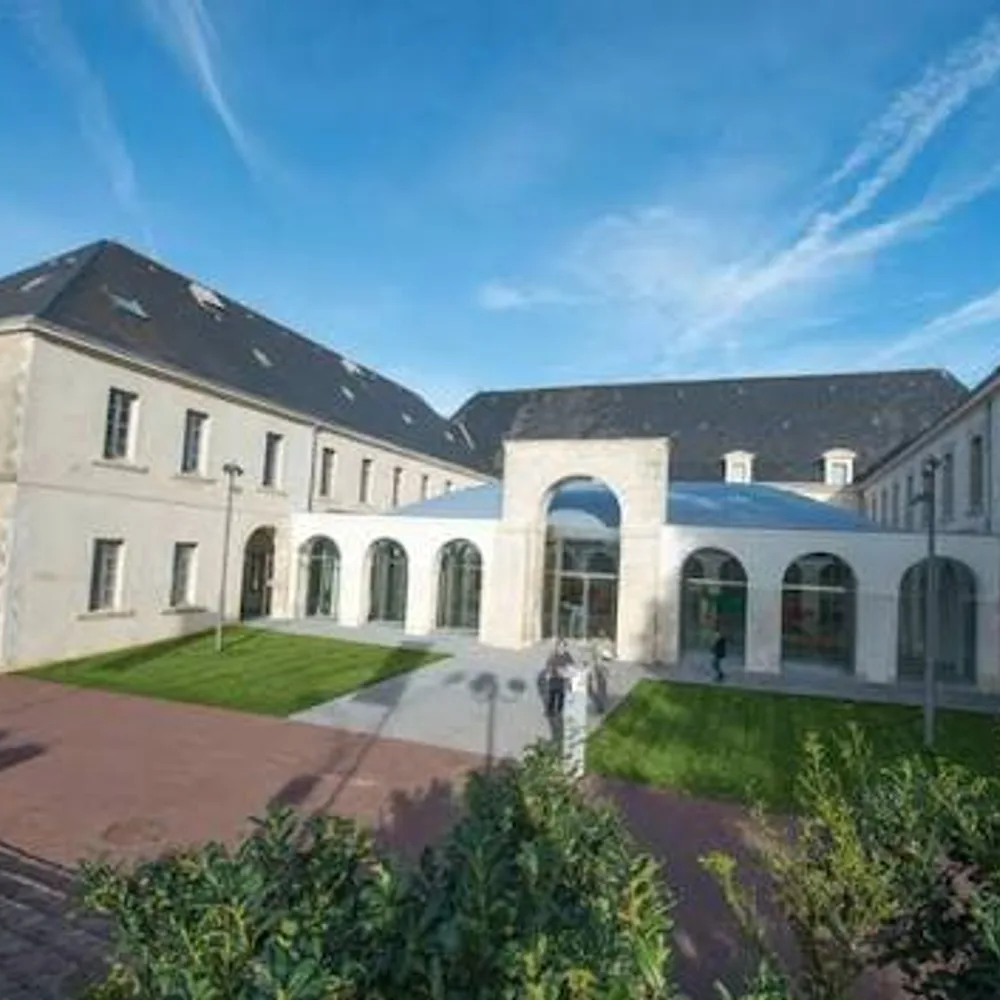 Musée d'Art moderne et contemporain de l'Abbaye Sainte-Croix 2