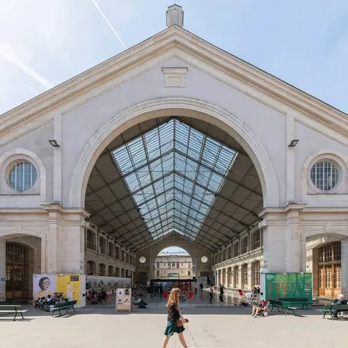 CENTQUATRE-PARIS
