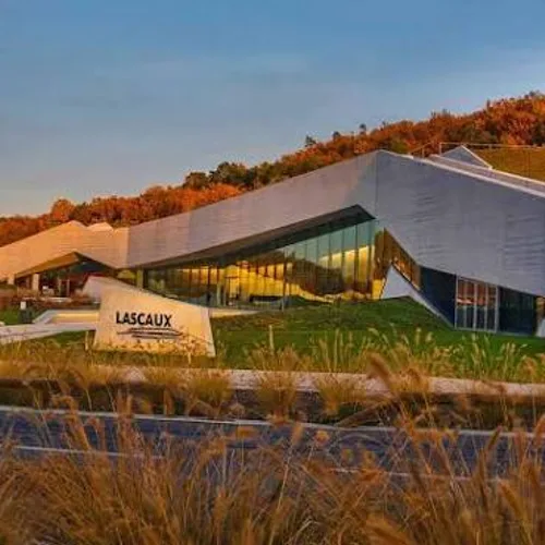Lascaux IV