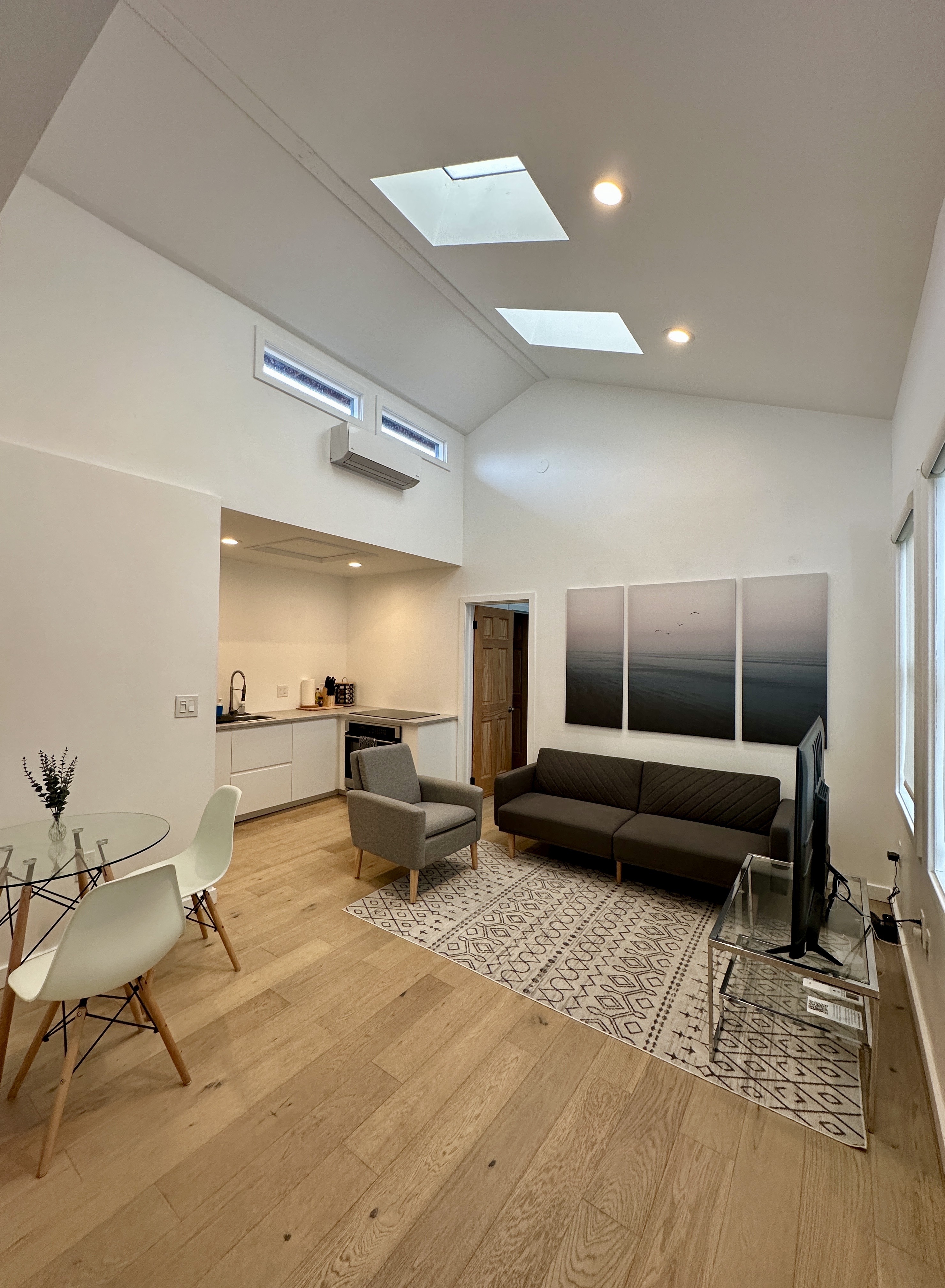 New Private 1BR/1BA Unit In San Diego's Prime South Park Neighborhood Near Downtown