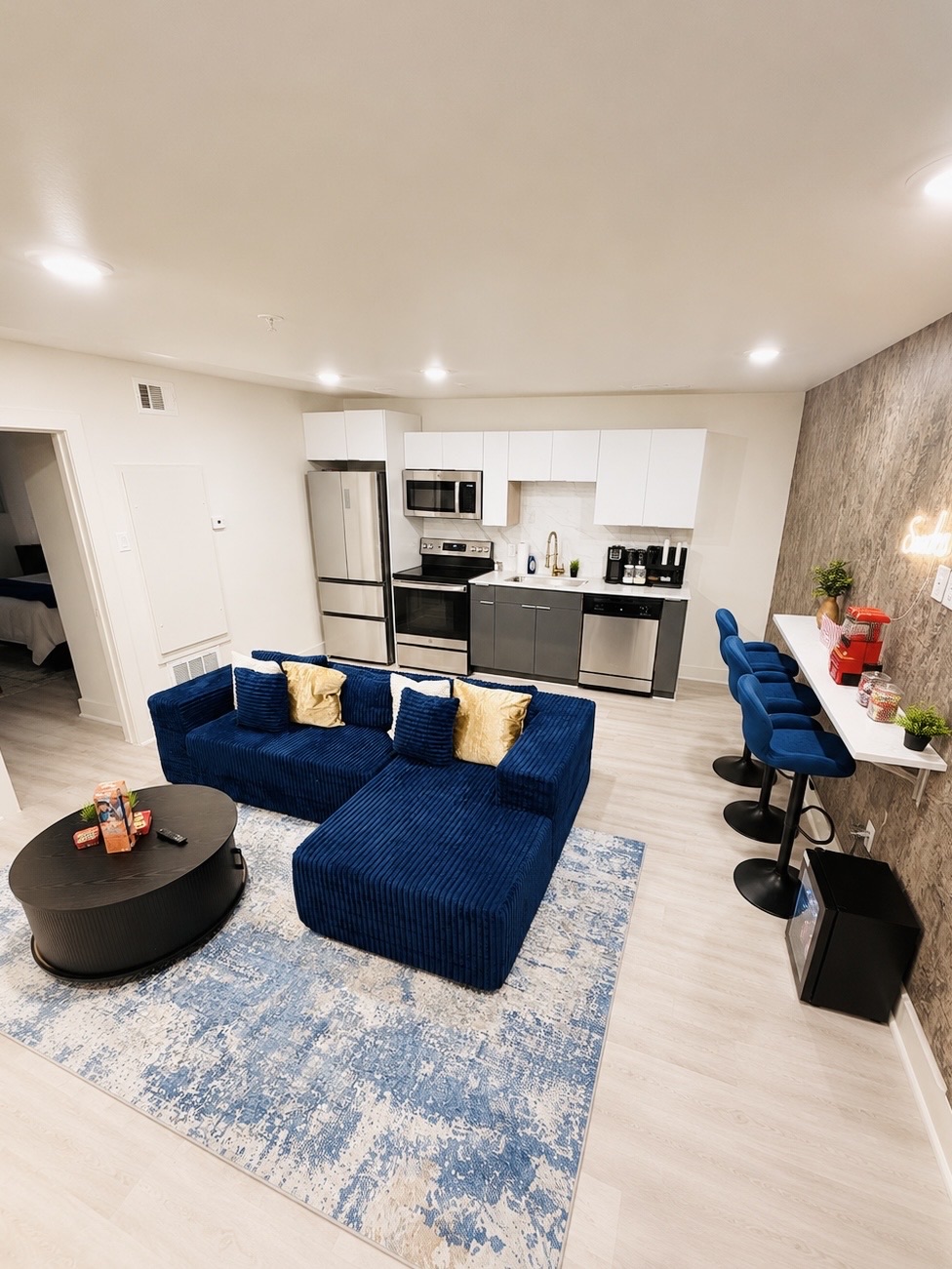 Renovated 2BR | Sleeps 6 | Walk to Downtown/Deep Ellum