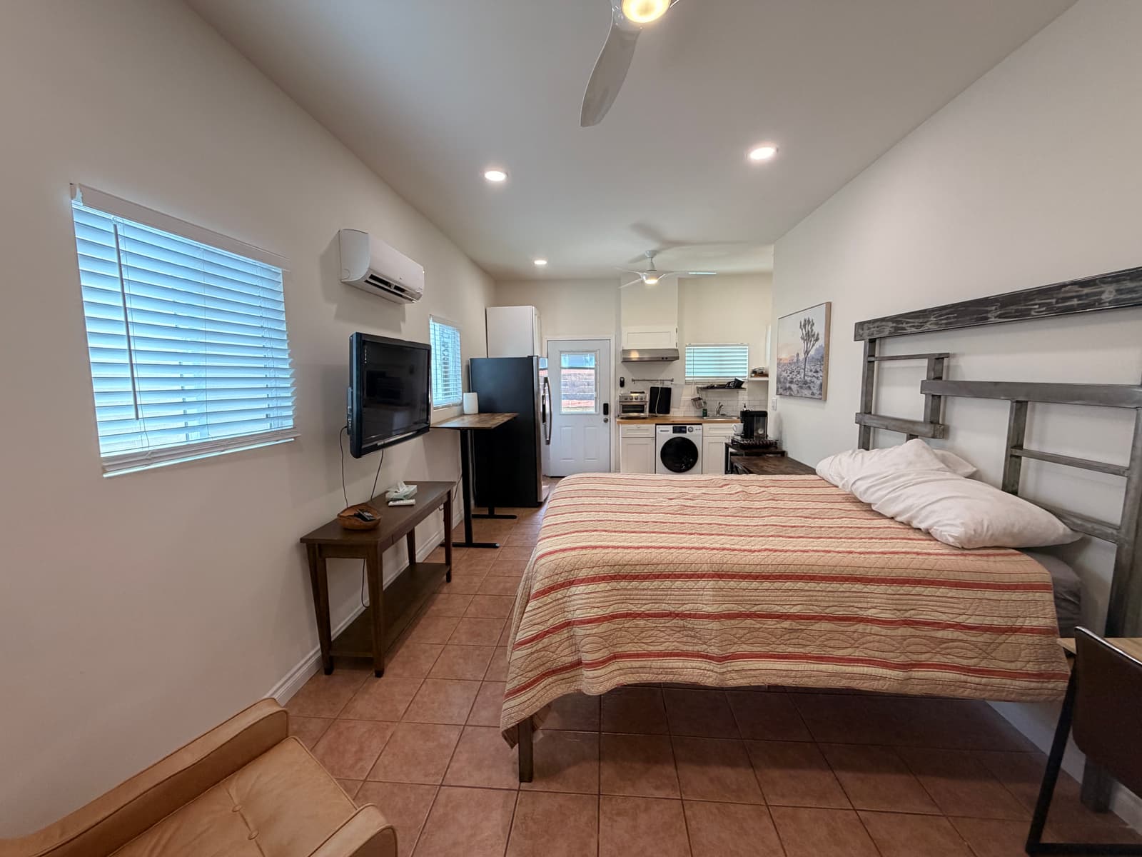 Private Furnished Torrance Studio ADU | Utilities + Wi-Fi | Laundry