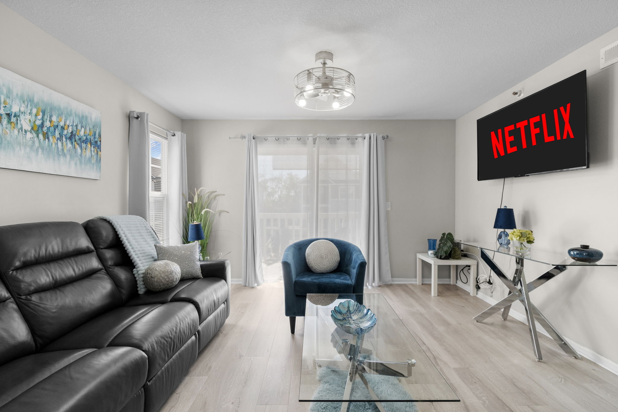 Luxe 2BR condo|king en-suite|near
