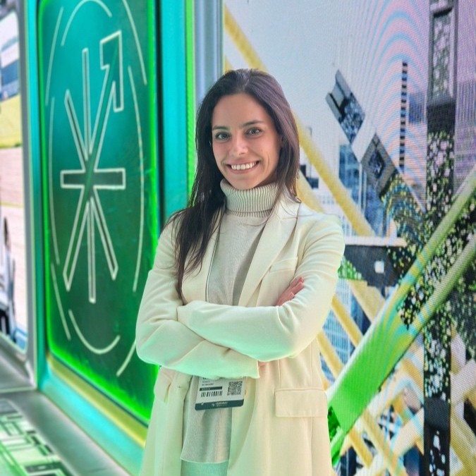 Tath Julie Usmari Uchôa