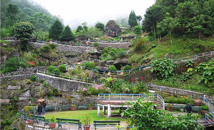 A beautiful view of the waterfalls at Rock Garden, Darjeeling