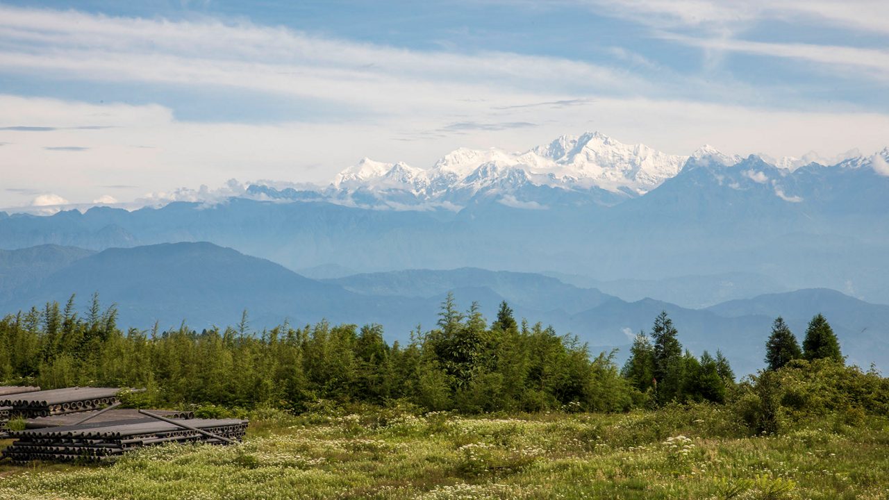 Tourists enjoying the view at Tiger Hill