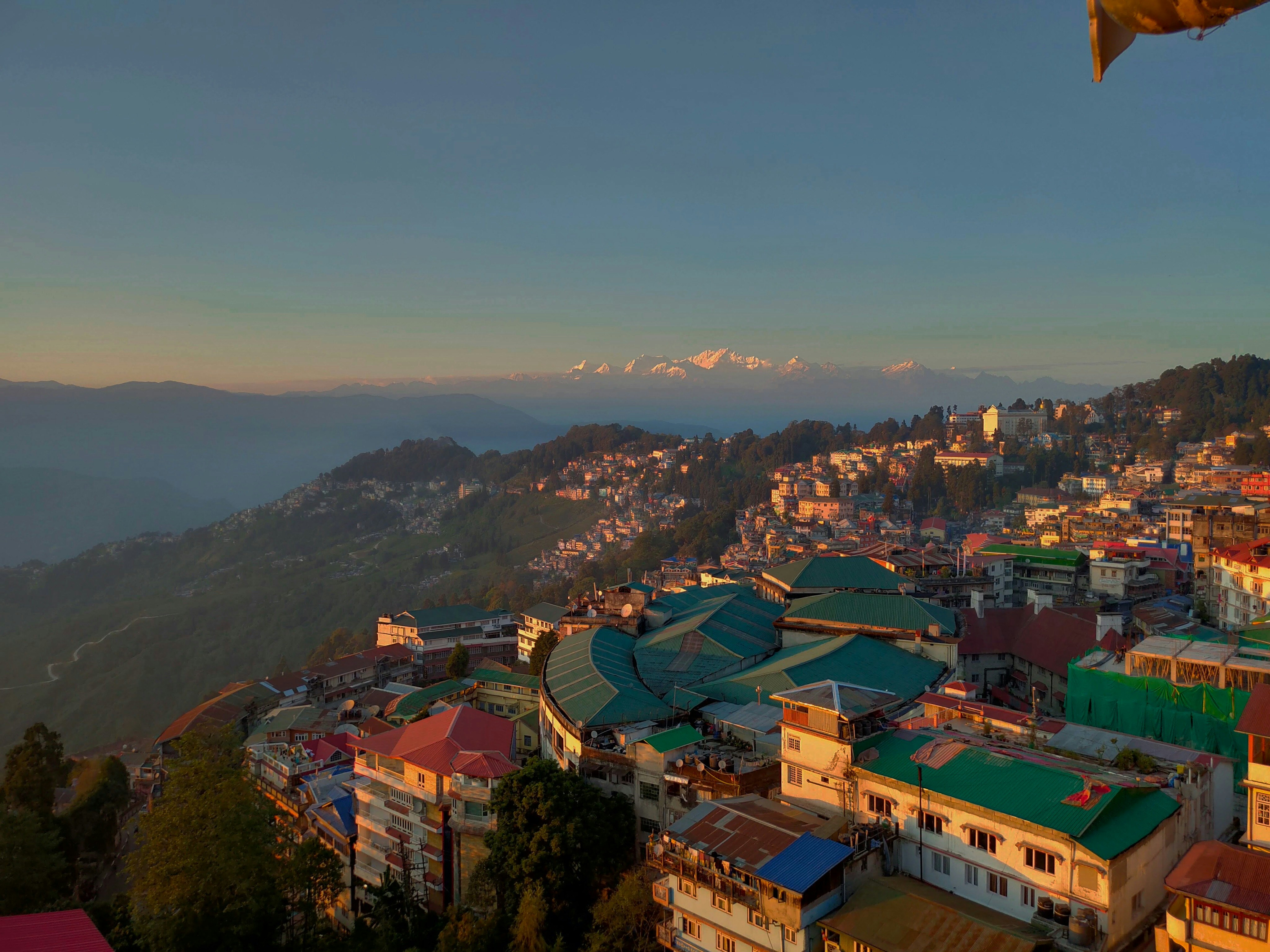A scenic view of Darjeeling