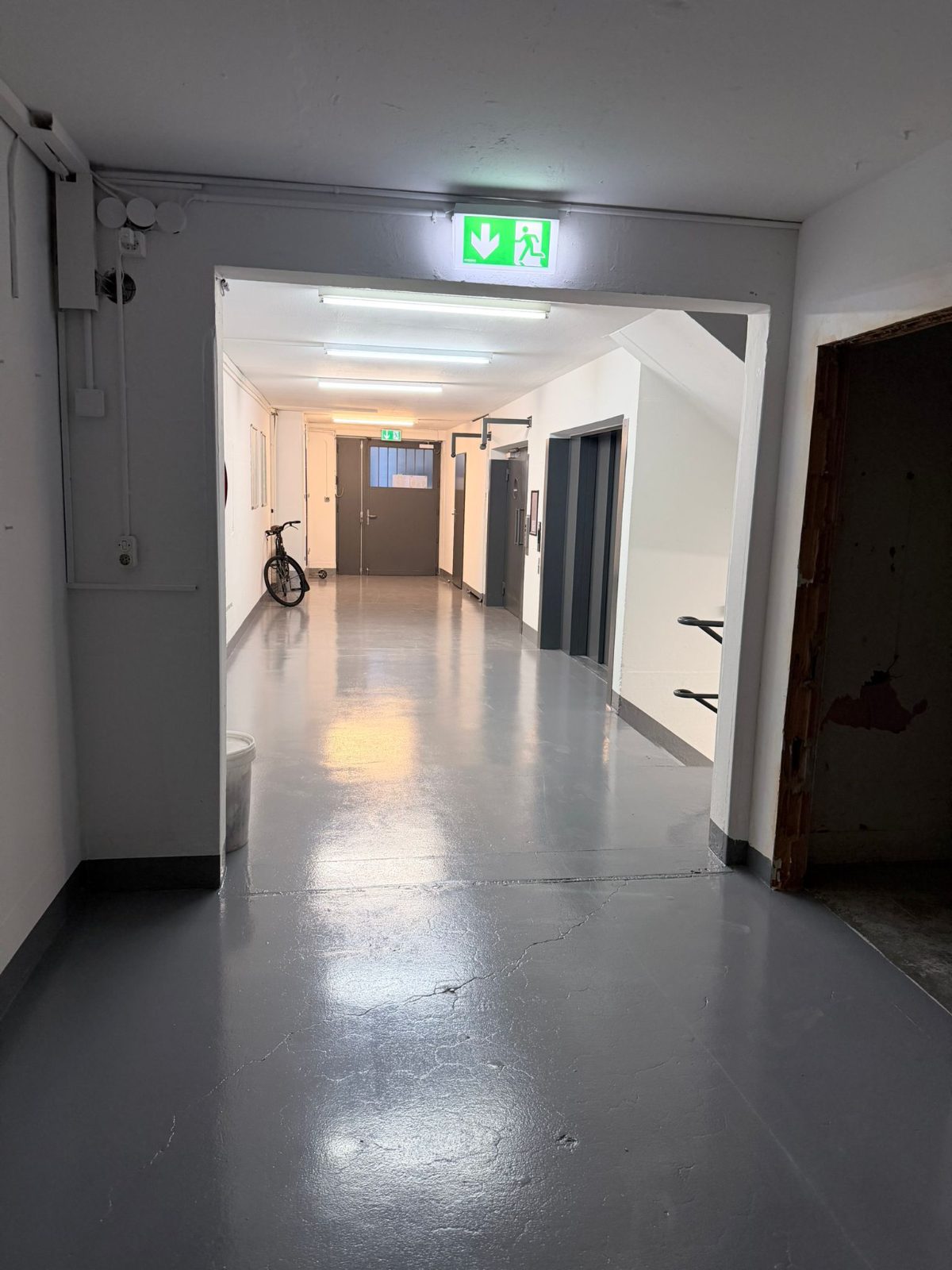 Lagerraum, Basel 6