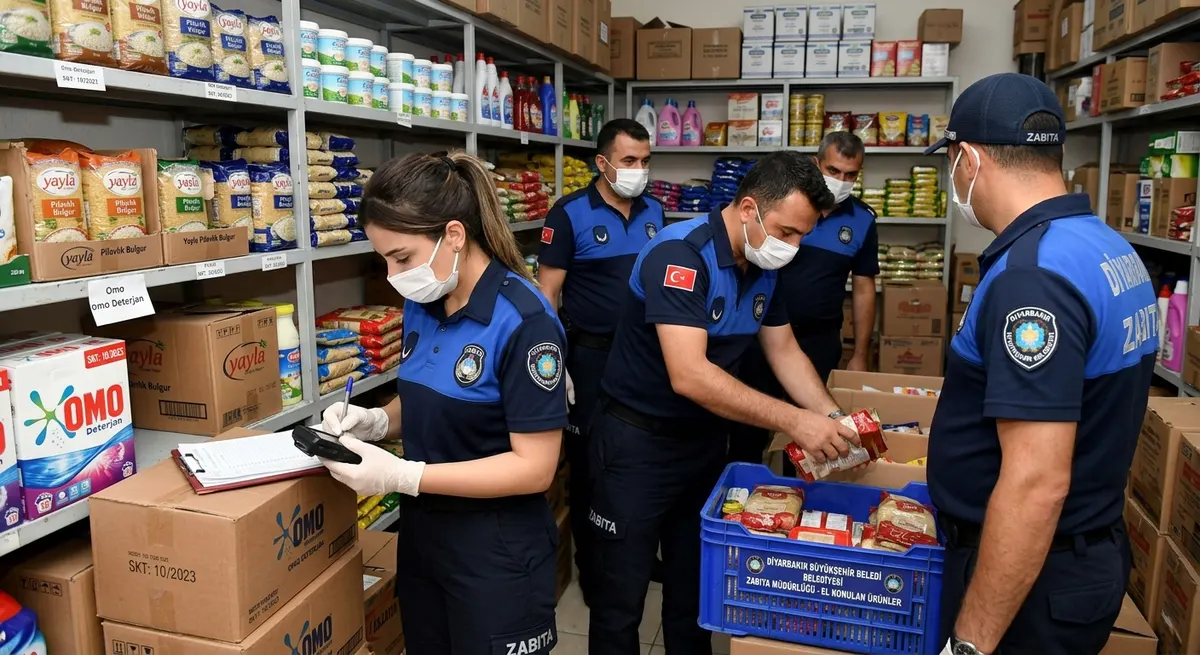 Diyarbakır'da Halk Sağlığını Tehdit Eden Son Kullanma Tarihi Geçmiş Ürünlere El Konuldu