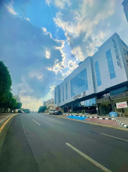 Golden New Hotel