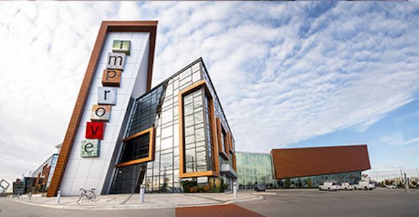 440SF Office/showroom Leaseback/VTB opportunity in Vaughan - $198K