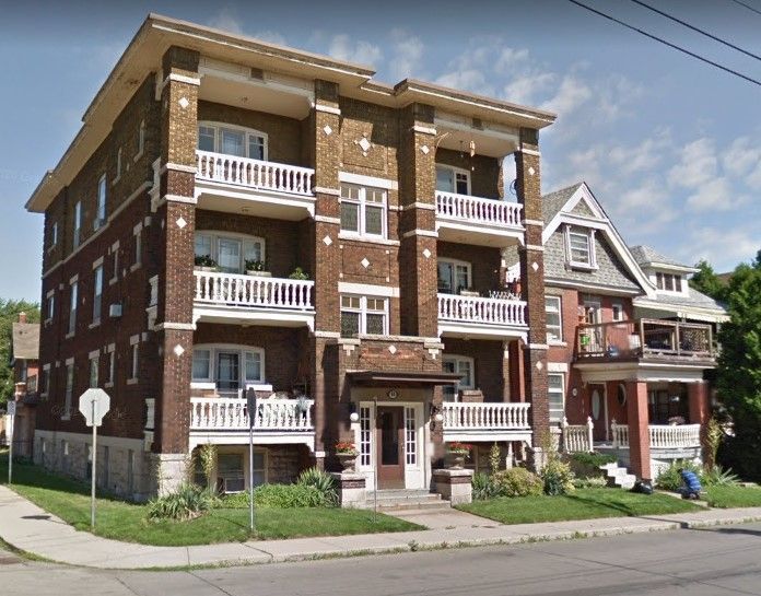 Hamilton DUPLEX And 8 PLEX On Carrick Ave For Assignment Sale