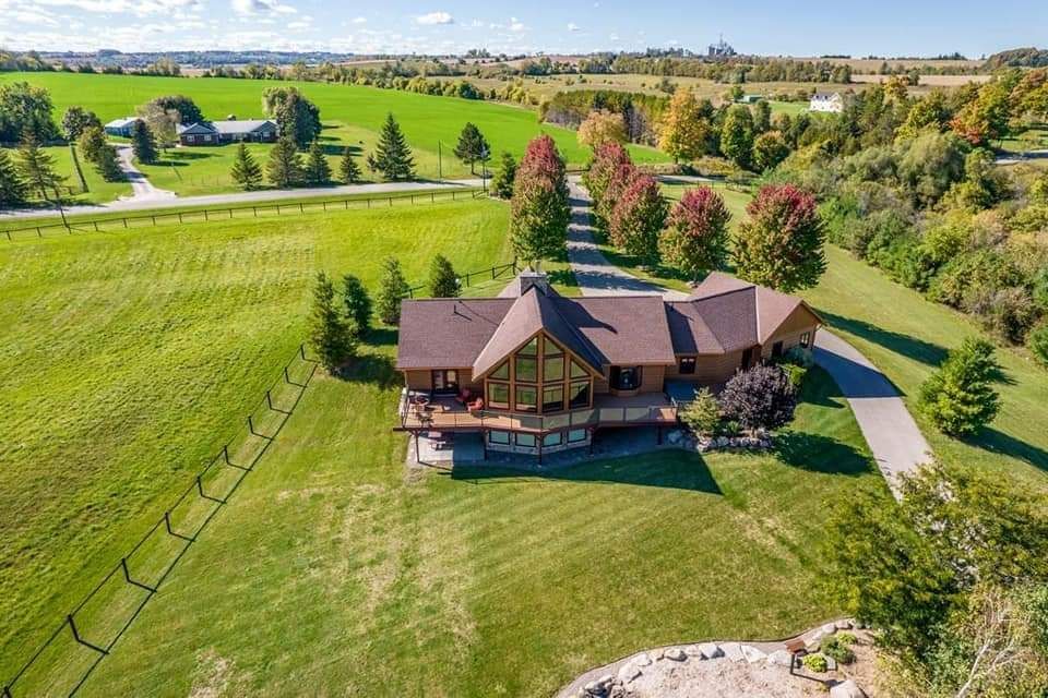 30 Acres Custom Dream Log Home With Matching Barn